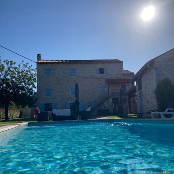 istrien-villa-unterkunft-pool