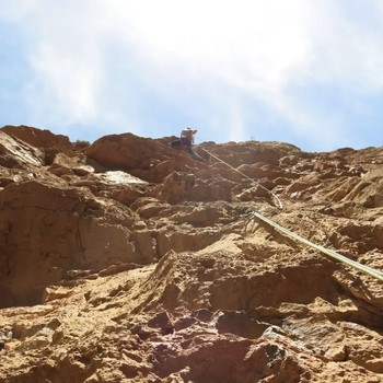 klettern-daecher-taghia-steil