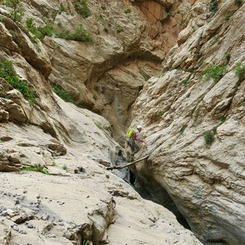 schlucht-bruecke-taghia