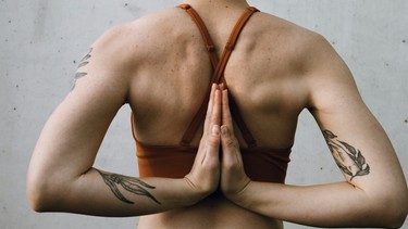 Schulter-Yoga-Beweglichkeit