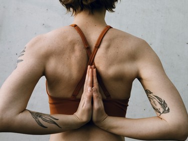 Schulter-Yoga-Beweglichkeit